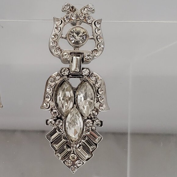 Ali Khan Crystal Rhinestone Dangle pierced Earrings - Picture 9 of 12